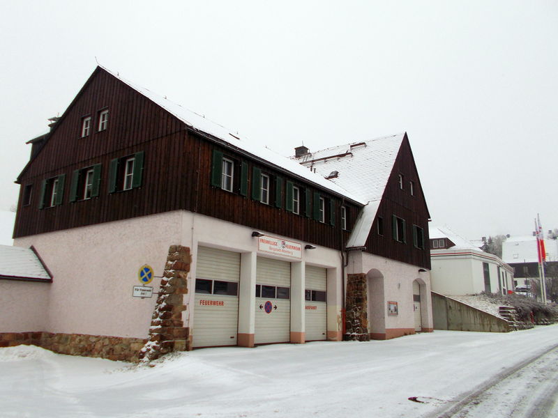 File:2014 Gebäude der Freiwillige Feuerwehr Altenberg.jpg