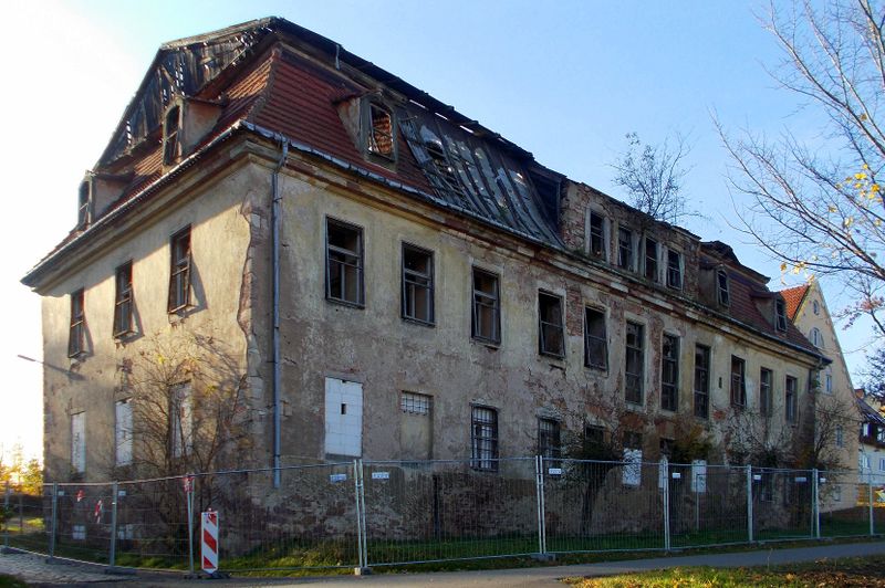 File:2014 Ruine Gut Zscheckwitz bei Kreischa.jpg