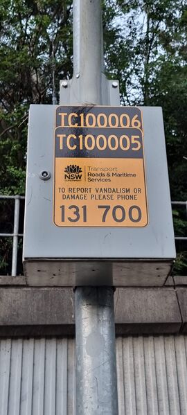File:Sydney street cabinet TC100 00x.jpg
