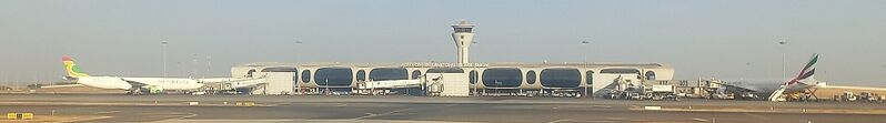 Aeroport Blaise-Diagne (cropped).jpg